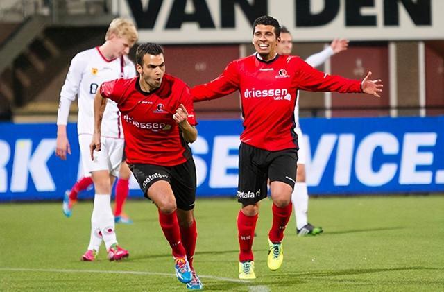 不少学校开 不少学校开